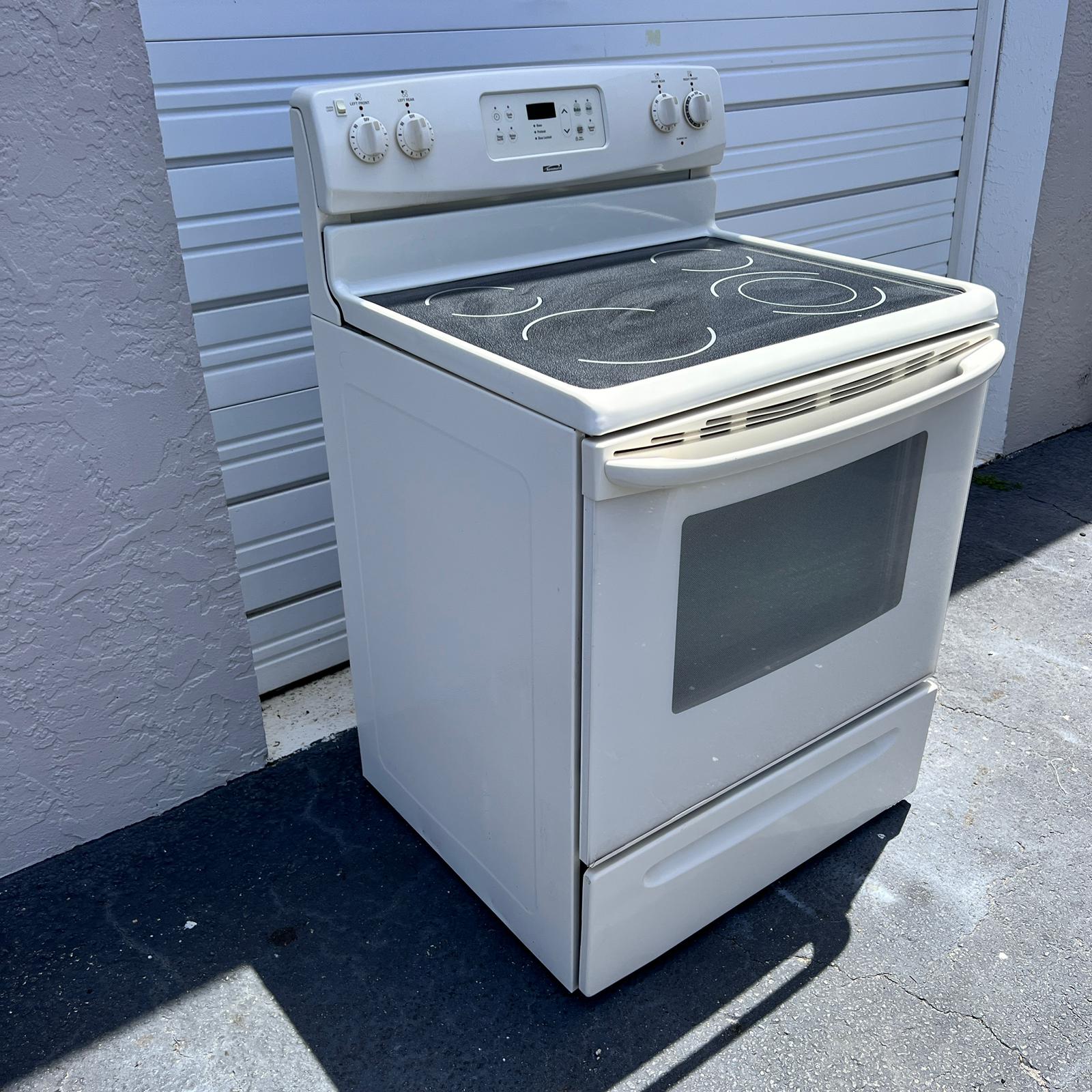 Kenmore Electric Stove - Off White Kenmore Electric Stove - Off White